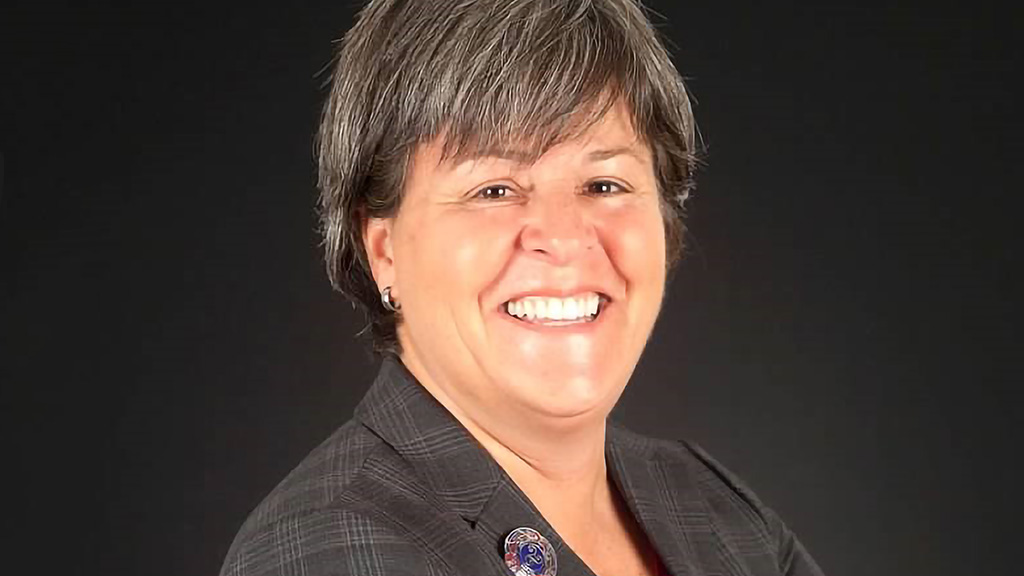 Women's network aims to open doors for female leadership