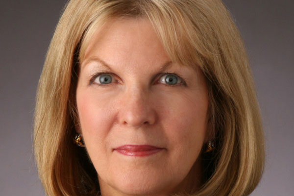 Orthopaedic surgeons' CEO to step down